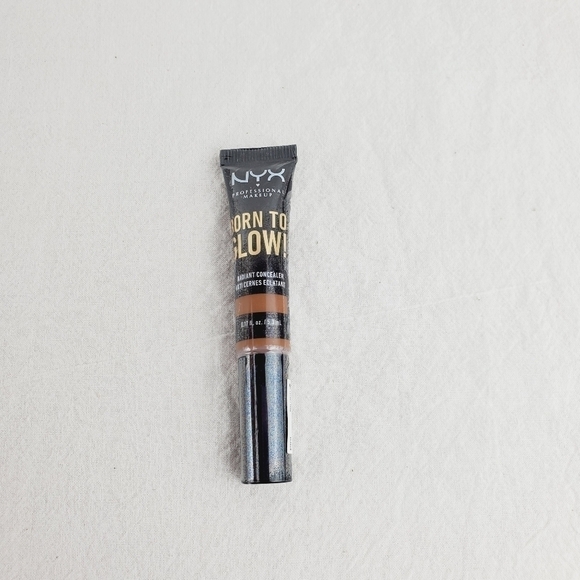 LAST ONE NYX PROFESSIONAL MAKEUP Born To Glow Radiant Concealer - Picture 5 of 8